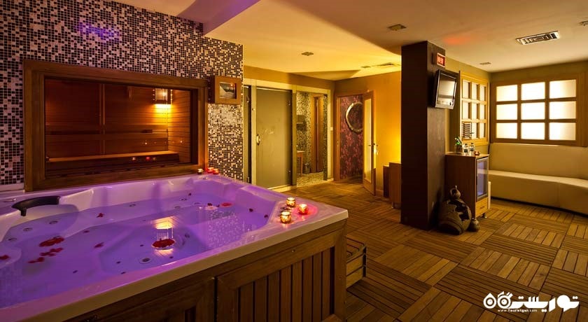 جکوزی مرکز سلامتی و اسپا